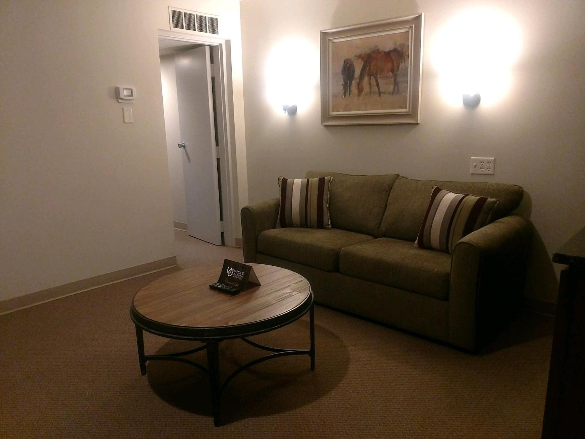 Salem The Stables Inn & Suites מראה חיצוני תמונה